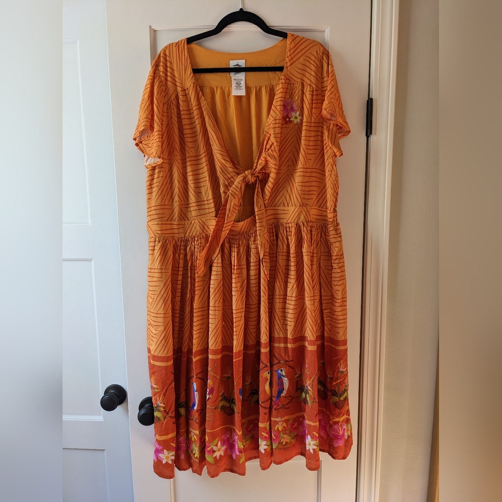 NWOT Disney Dress Shop 1X Enchanted Tiki Room Tie-Front Dress